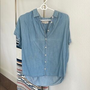 Madewell Blue Short Sleeve Button Down Shirt with Peter Pan Collar